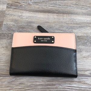 NWOT Kate Spade pink and black Wallet
